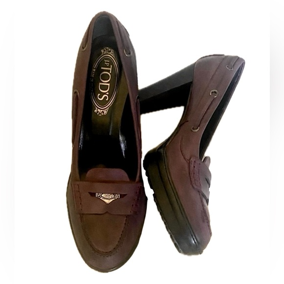 Tod’s Purple Heeled Loafers - Picture 13 of 13